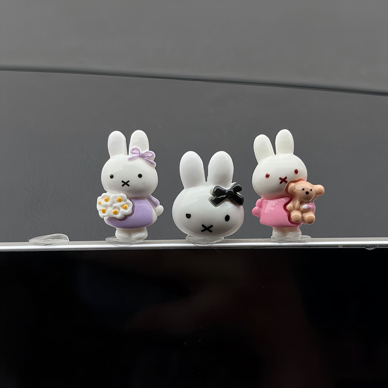 Kawaii Miffy Mini Figure Car D - Car Accessories Girly ulasan dan harga