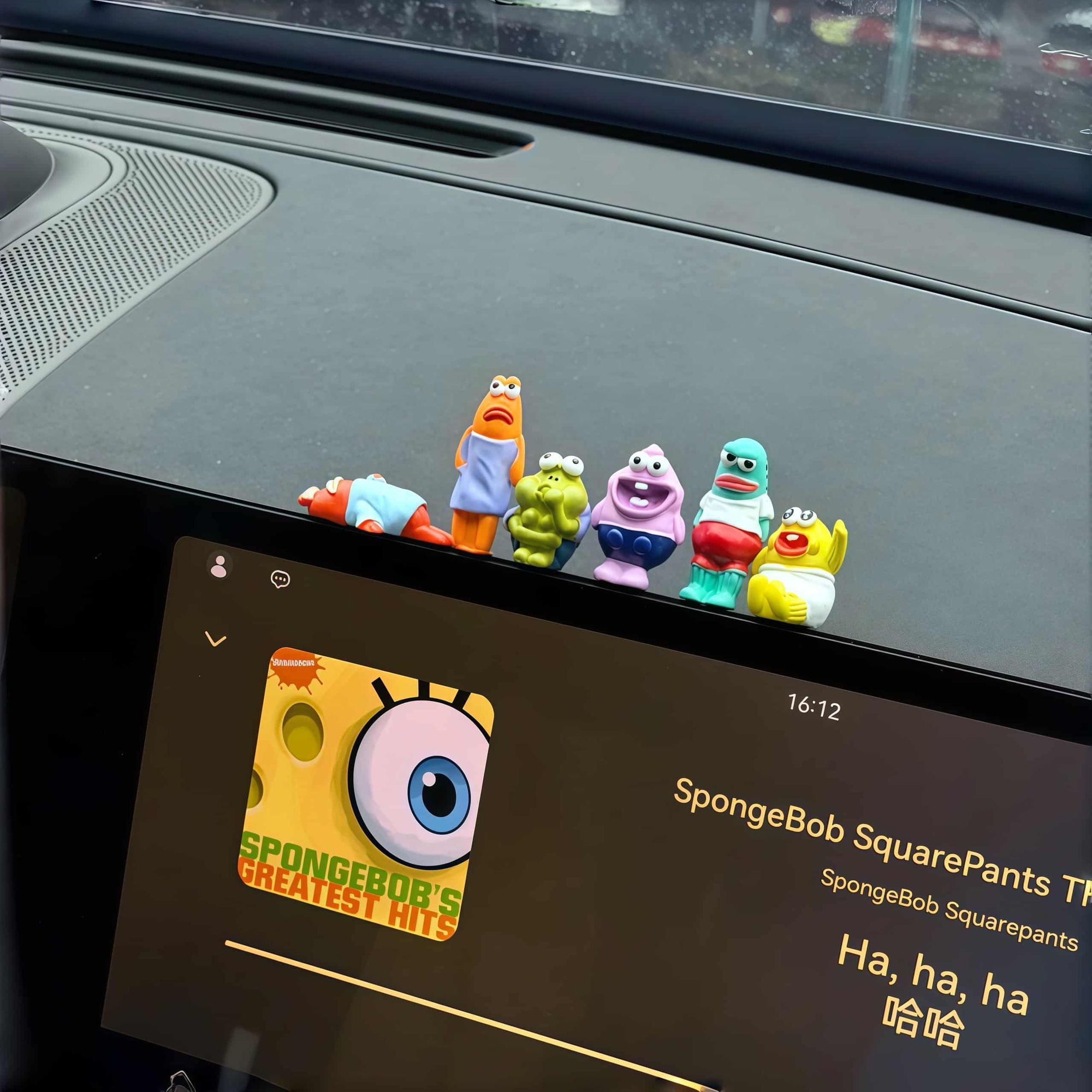 SpongeBob Figurine Ornament Cu - Car Accessories Girly ulasan dan harga